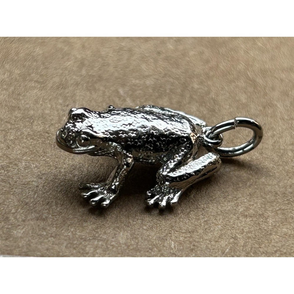 925 Sterling Silver Vintage Frog For Good Luck 3D Charm Pendant